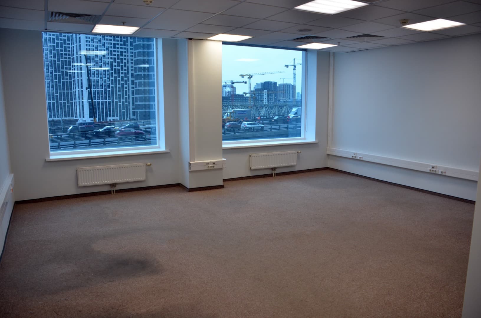 1359