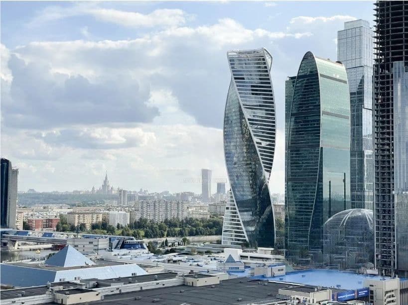 4-к. квартира, 114 м², 16/20 эт.